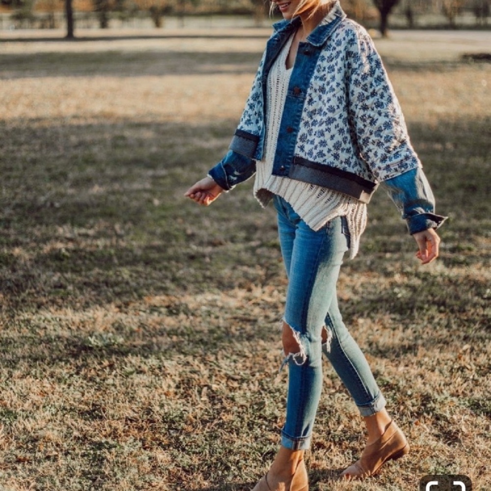 Free people joke in knee jeans